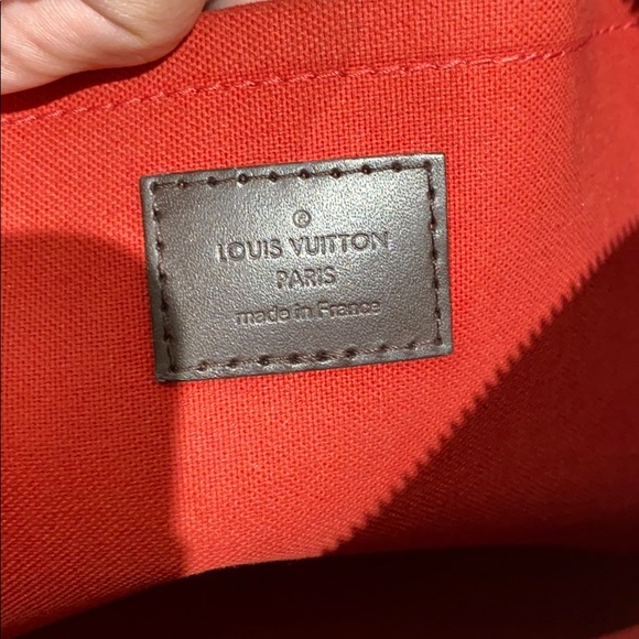 Louis Vuitton Crossbody - Picture 7 of 13